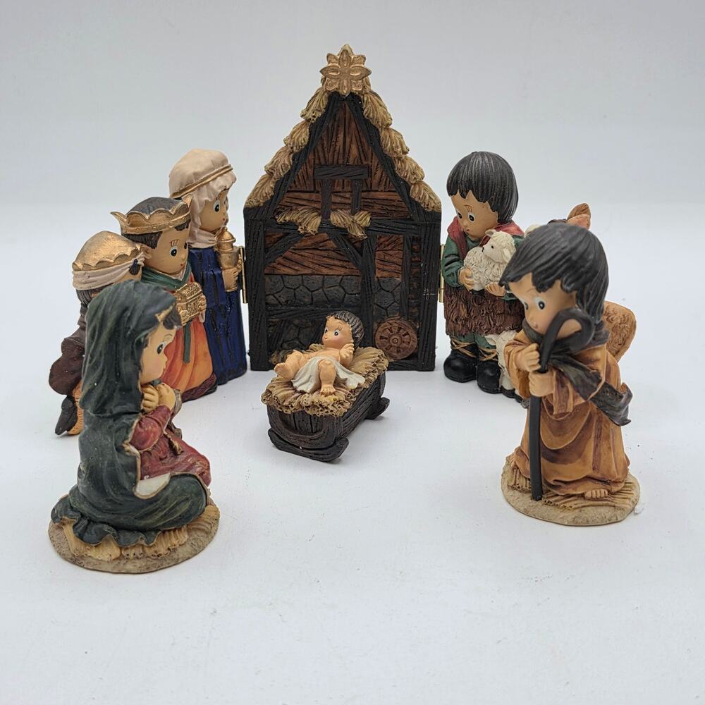 Pacific Rim Resin Childrens Nativity Set 8pc Hinged Tri Fold Stable Creche Vtg